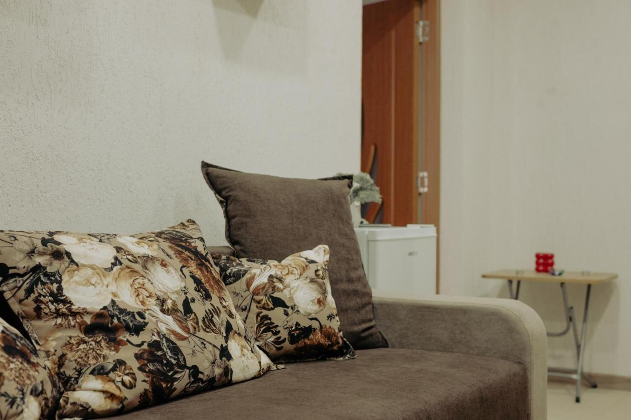 Studio 63 Petroşani エクステリア 写真